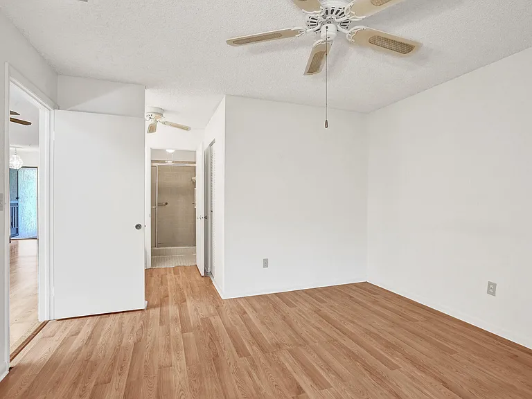78 Mayfair Ln #78 — Photo 13