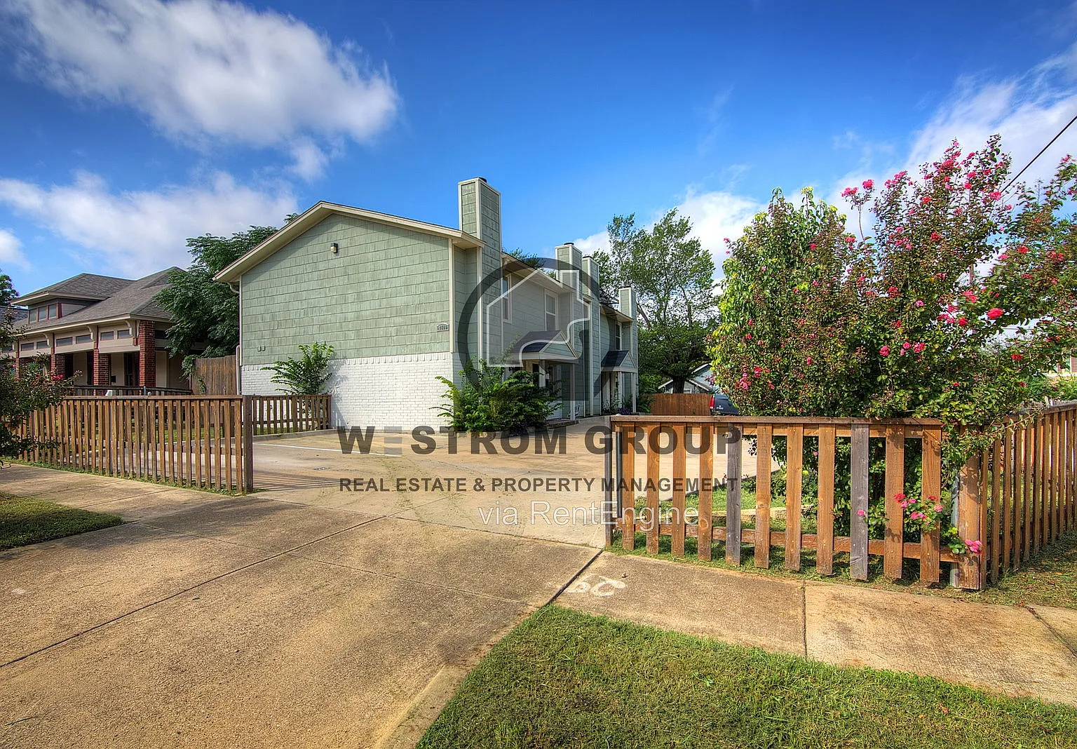 2 bed, 1.5 bath, 800 sqft, $1,395 — Photo 3