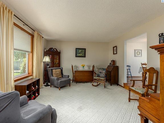 4th image of 3606 S Benton St