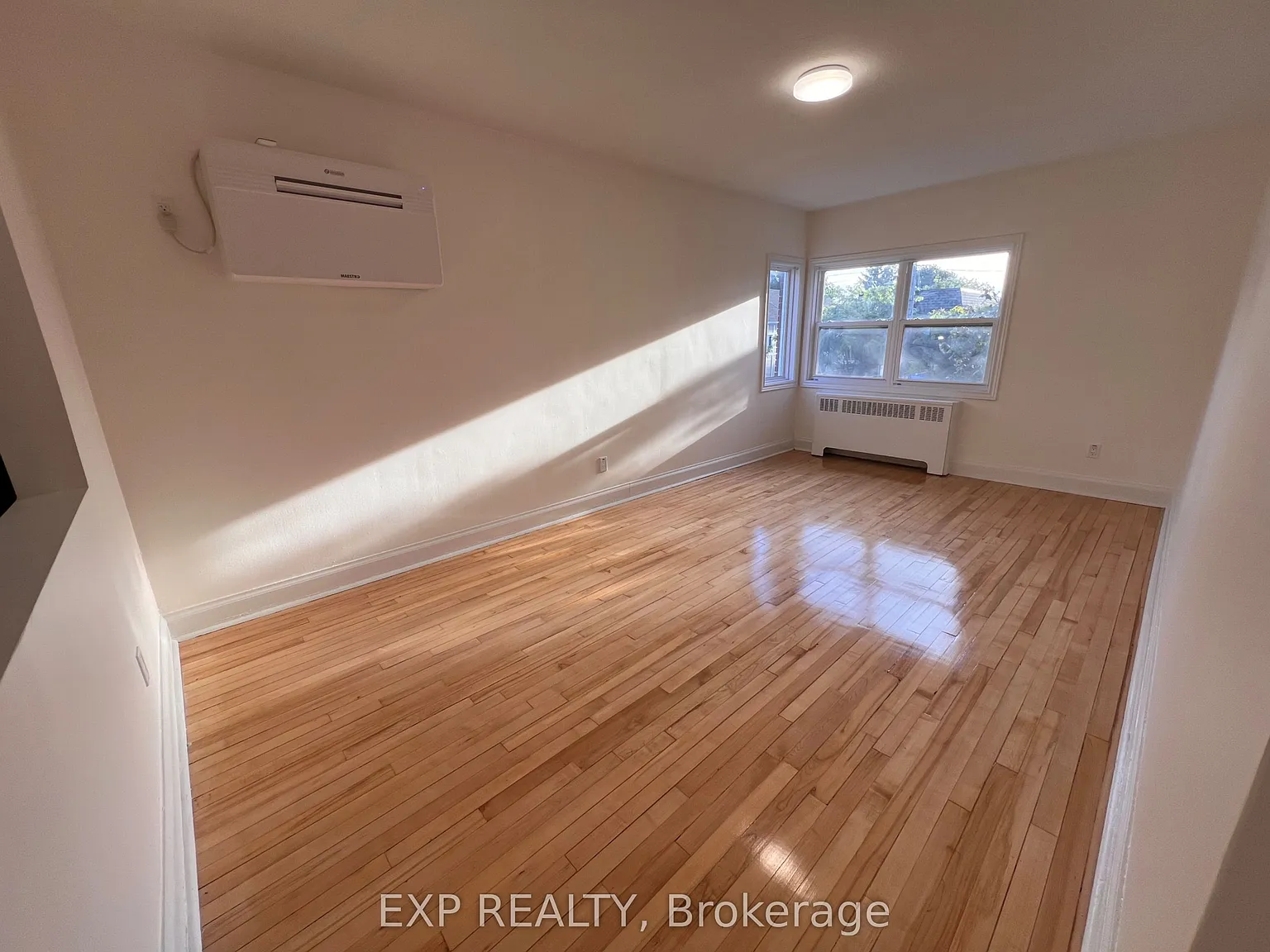 2 bed, $1,900 — Photo 3