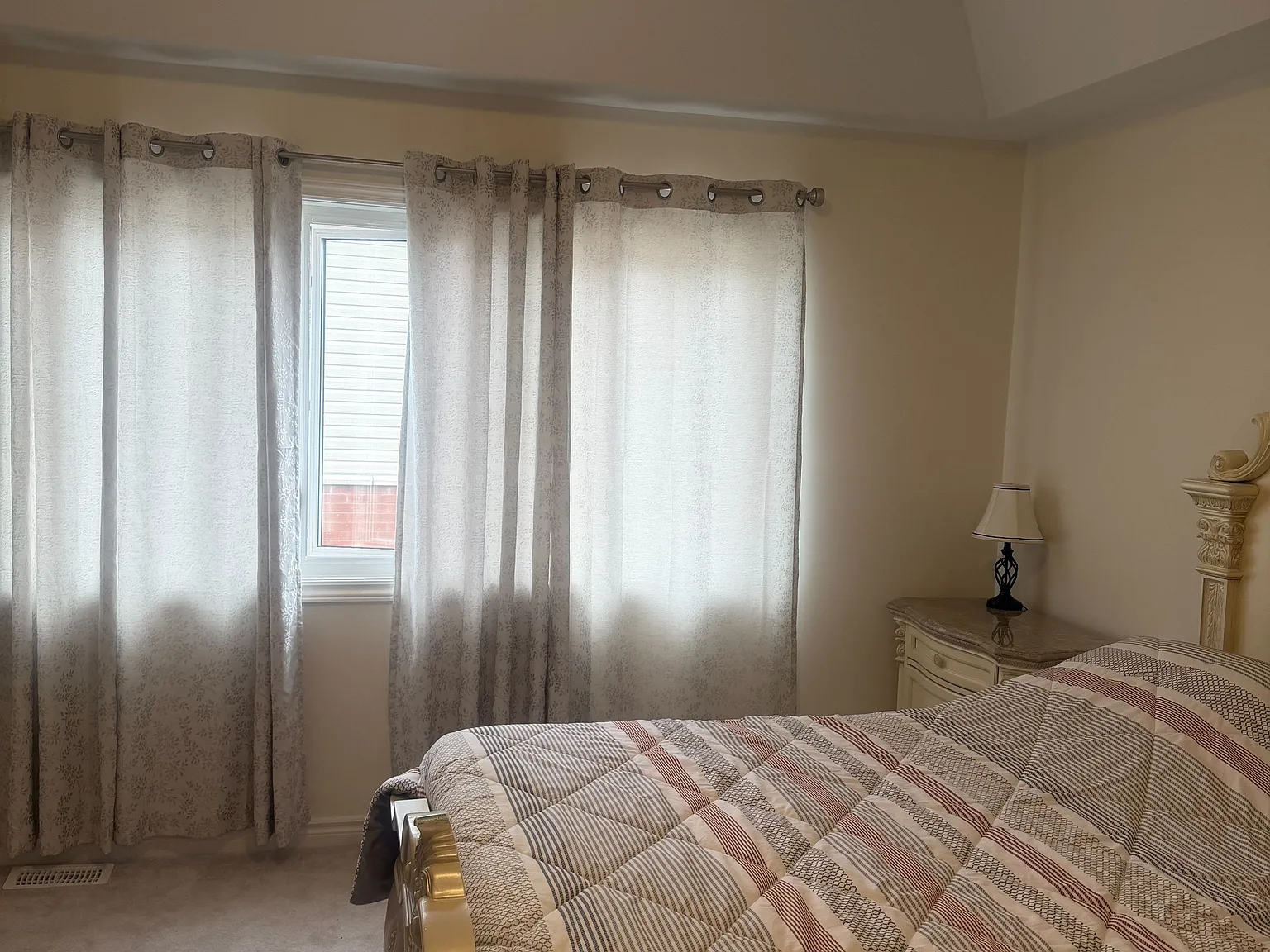 4 bed, $2,900 — Photo 3