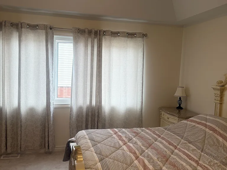 94 Phoenix Blvd — Photo 3