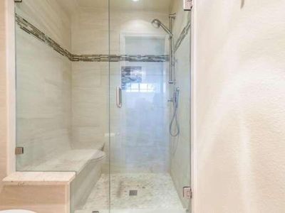 3045 E Hillcrest Dr, Thousand Oaks, CA, 91362