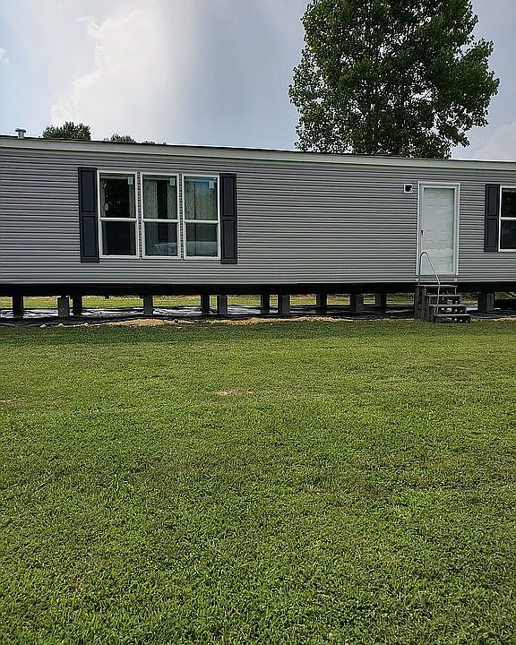 There is underpining & front