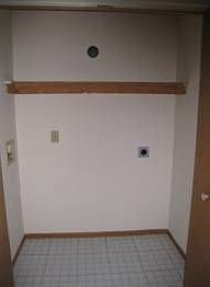 5th image of 2161 Gables Lake Dr