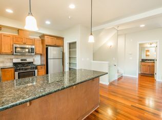 380 SW Eastman Pkwy, Gresham, OR 97080
