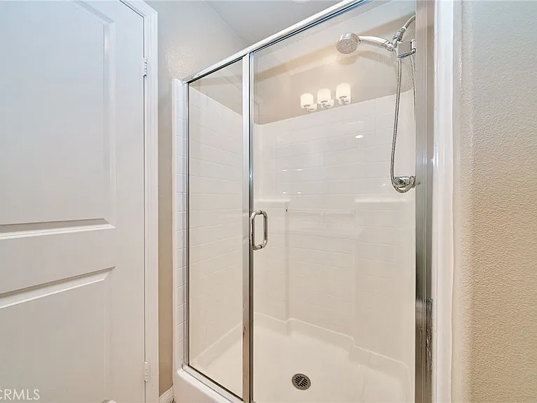 1324 N Macneil Dr — Photo 29