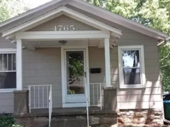 4765 Canterbury Rd, Mission, KS 66205