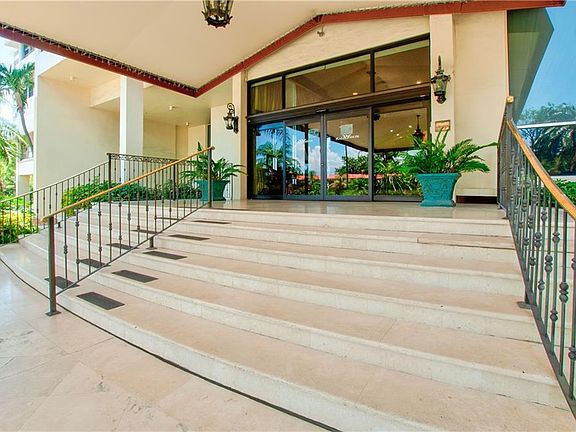 2nd image of 4280 Galt Ocean Dr APT 21L