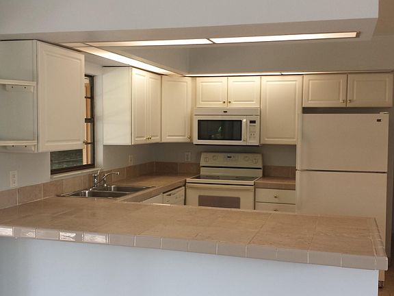 2nd image of 45 Westbrook Ln