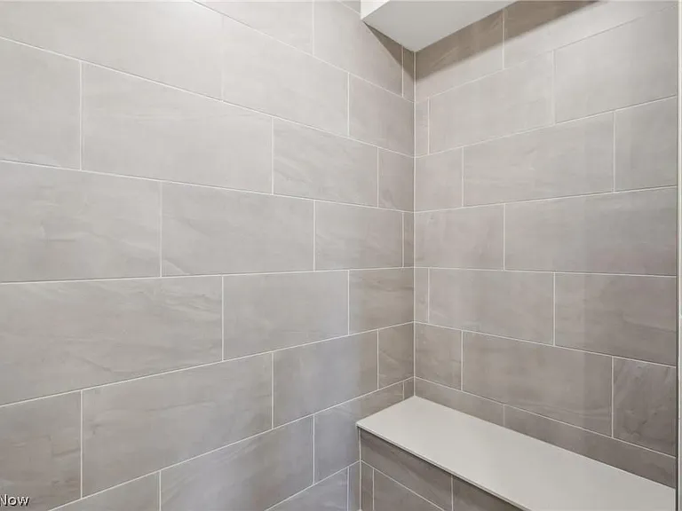 11214 N Park Pl — Photo 29