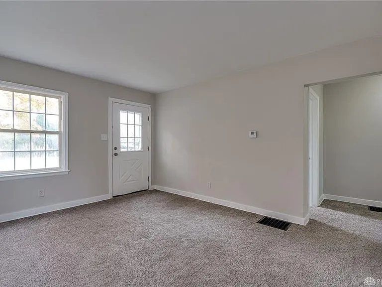337-339 Wayne Dr #379 — Photo 8