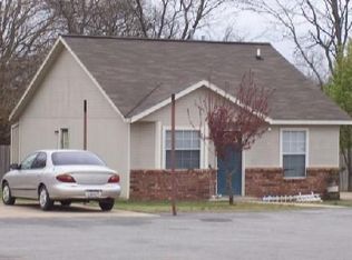 1003 N Britt St APT 16, Siloam Springs, AR 72761