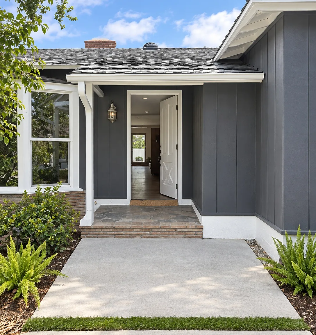 5 bed, 2607 sqft, $7,400 — Photo 2