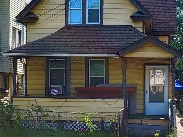 3281 W 32nd St, Cleveland, OH 44109