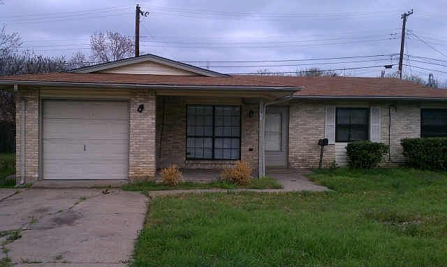 1st image of 911 W Grubb Dr