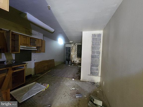 3rd image of 1150 N Carrollton Ave