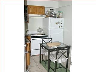 1st image of 979 Somerset St