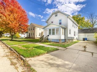 445 S Birdsey St, Columbus, WI 53925