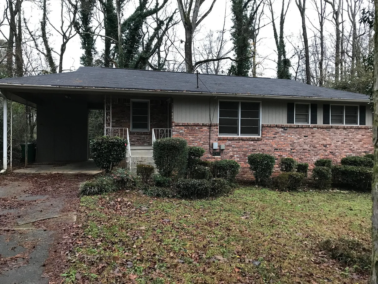 3236 Lindmoor Dr photo 1