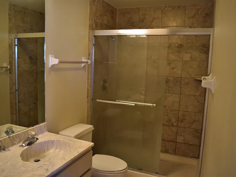 2965 Poplar Ave — Photo 25