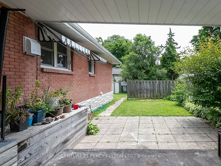 12 Northwood Cres — Photo 23