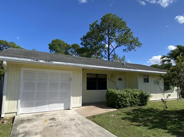1937 SW Taurus Ln, Port Saint Lucie, FL 34984