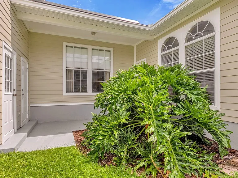 604 Nadina Pl — Photo 20