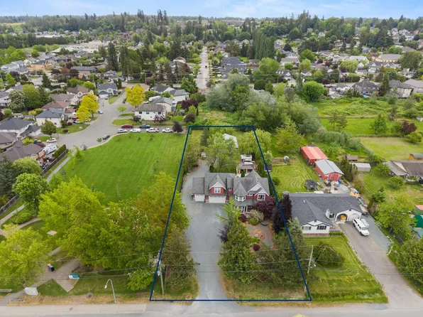 4922 215th St, Langley, BC V3A 2L9