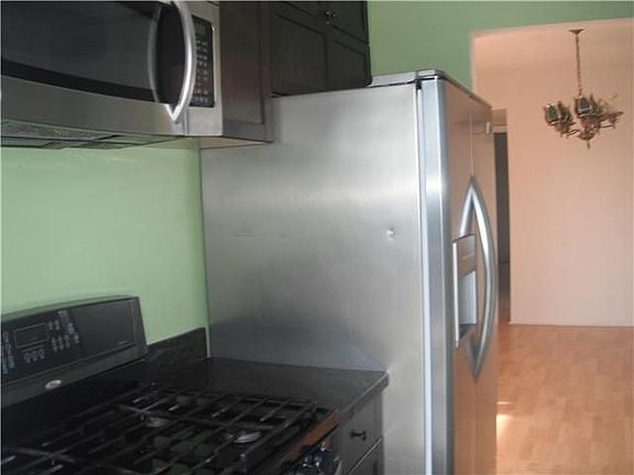 5th image of 50 NW 204th St APT 20