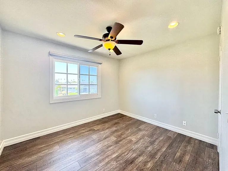 1530 Rogue St — Photo 9