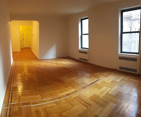 Rented by Smart NY Realty LLC | media 2