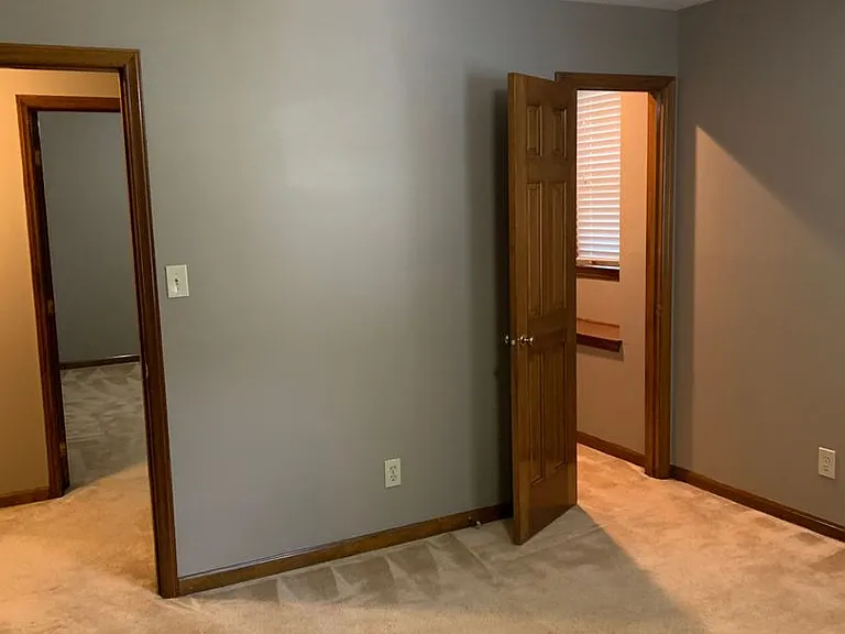 2625 Sawmill Rd — Photo 8