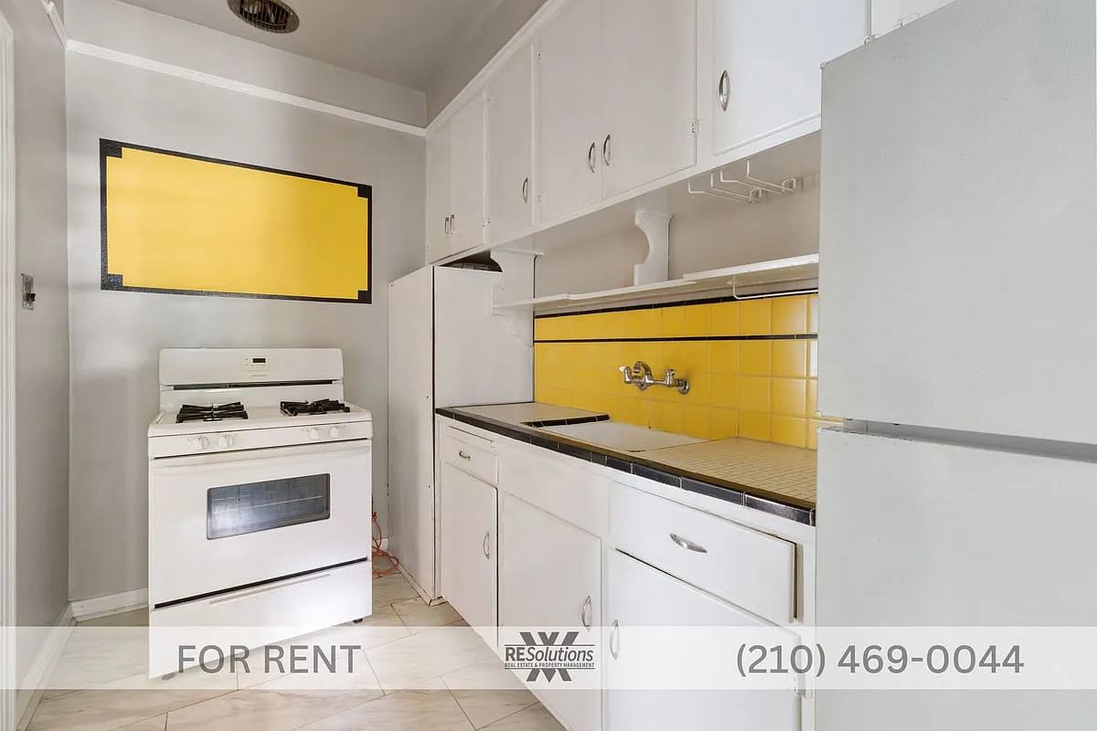 336 East Lullwood Avenue Unit 1 — Photo 3