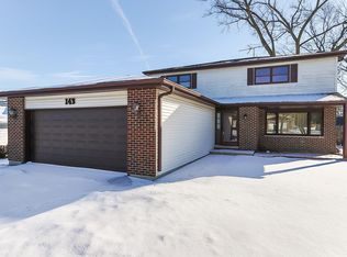 143 Schreiber Ave, Roselle, IL 60172