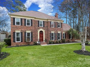 10914 Ridge Acres Rd, Charlotte, NC 28214
