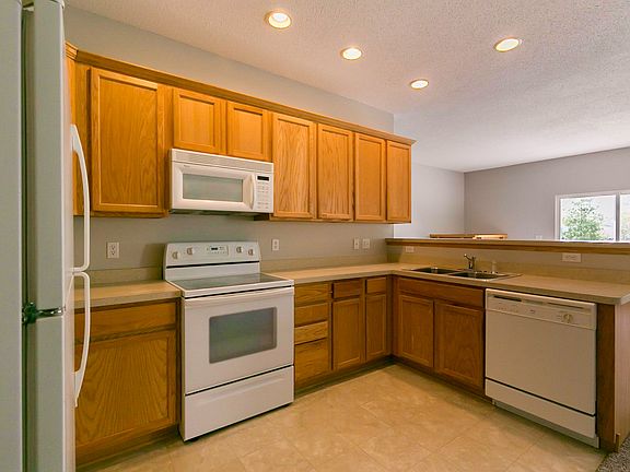 2nd image of 2691 New Century Ln E