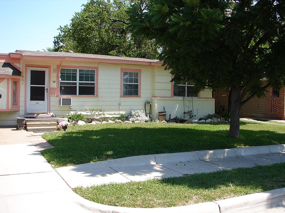 1st image of 1104 W Felix St