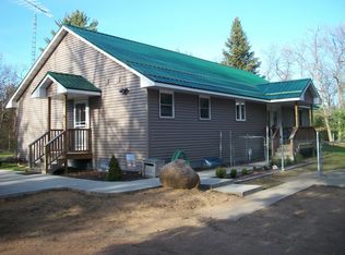 9555 Potts Rd, Almond, WI 54909