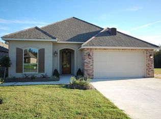 286 Lourdes Ln, Covington, LA 70435