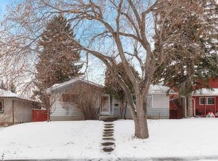 6123 E Lacombe Way SW, Calgary, AB T3E 5T4