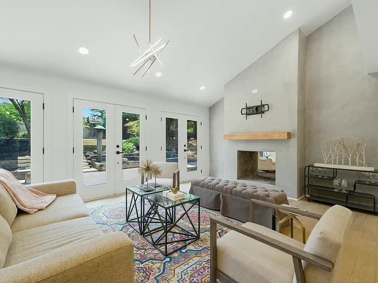1845 Branch Valley Dr — Photo 35
