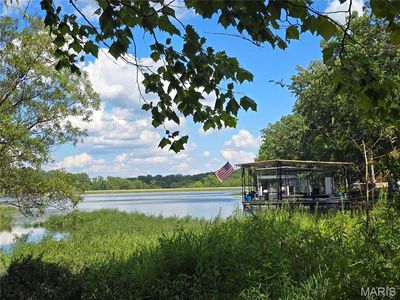 1051 S Lakeview Dr, De Soto, MO, 63020