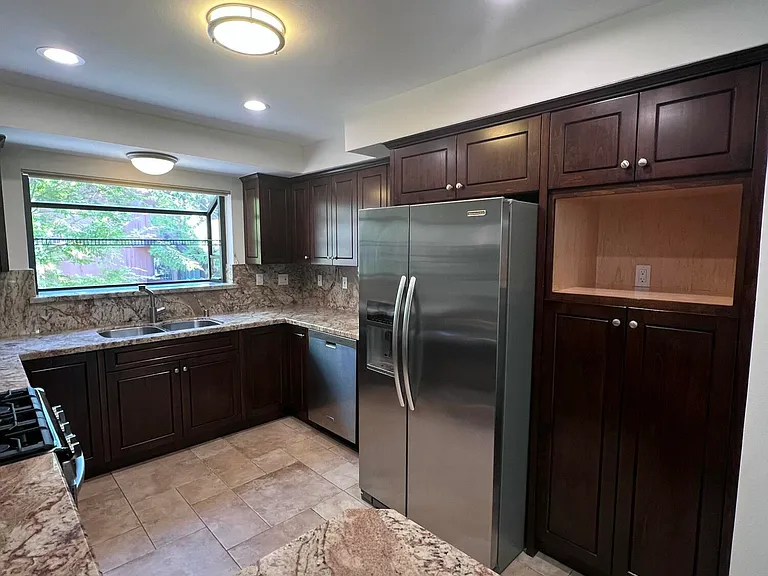 21900 Marylee St #292 — Photo 4