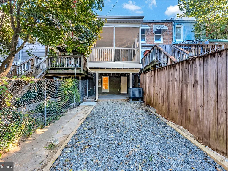 3152 Remington Ave — Photo 29