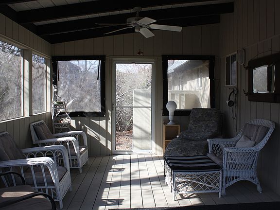 3rd image of 22 Pine Way