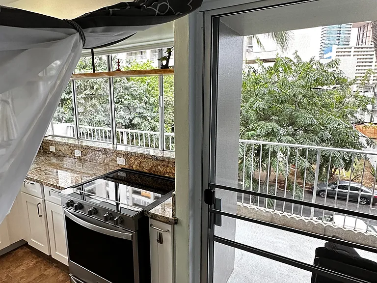 305-439 Keoniana St #305 — Photo 9