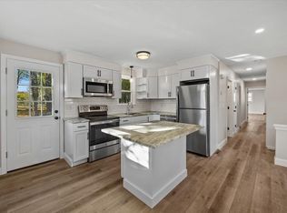 94 Oak St, Middleboro, MA 02346