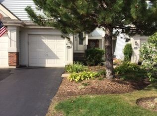 1148 Talbots Ln #A, Elk Grove Village, IL