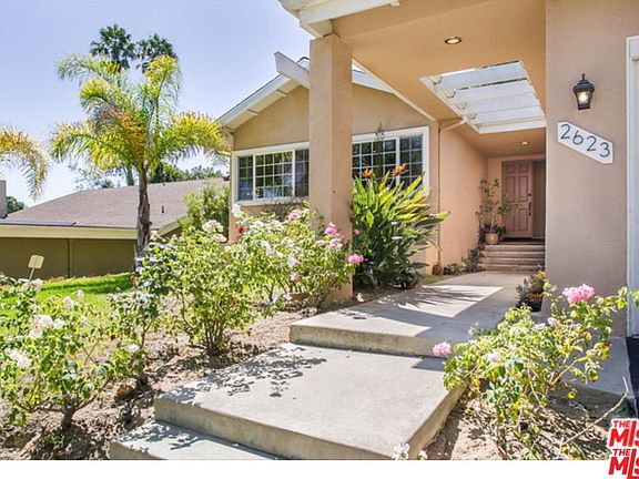 3rd image of 2623 S Beverly Dr